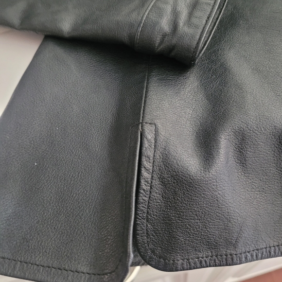 Harley-Davidson Women's Leather Jacket Like New! Small - Picture 8 of 8